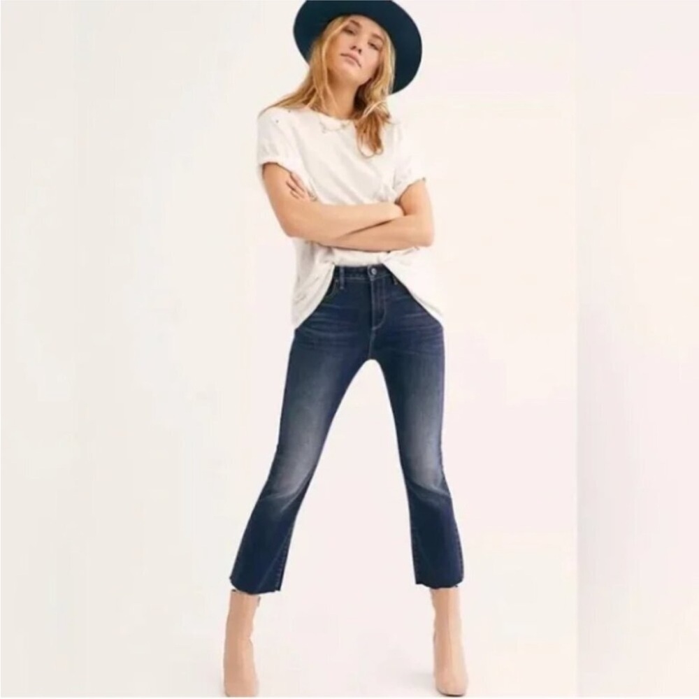 Driftwood Roxy Kick Crop Raw Hem Jean